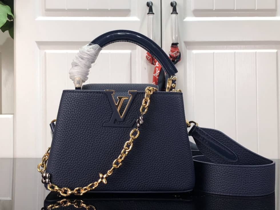 Louis Vuitton Capucines MM M59065 Replica Shoulder Bag - DEEPREPS