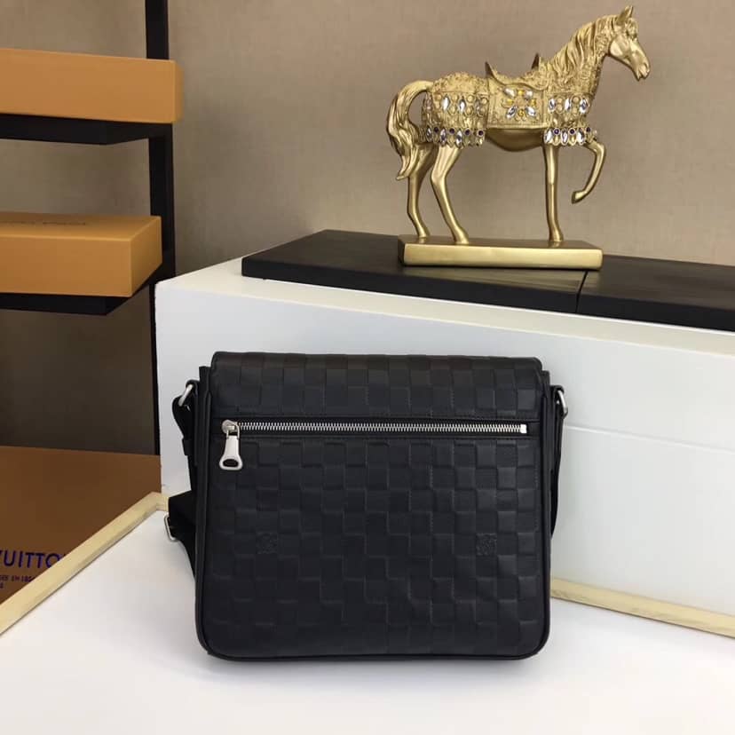 Louis Vuitton District MM Damier Infini Bag Replica N41035 - DEEPREPS