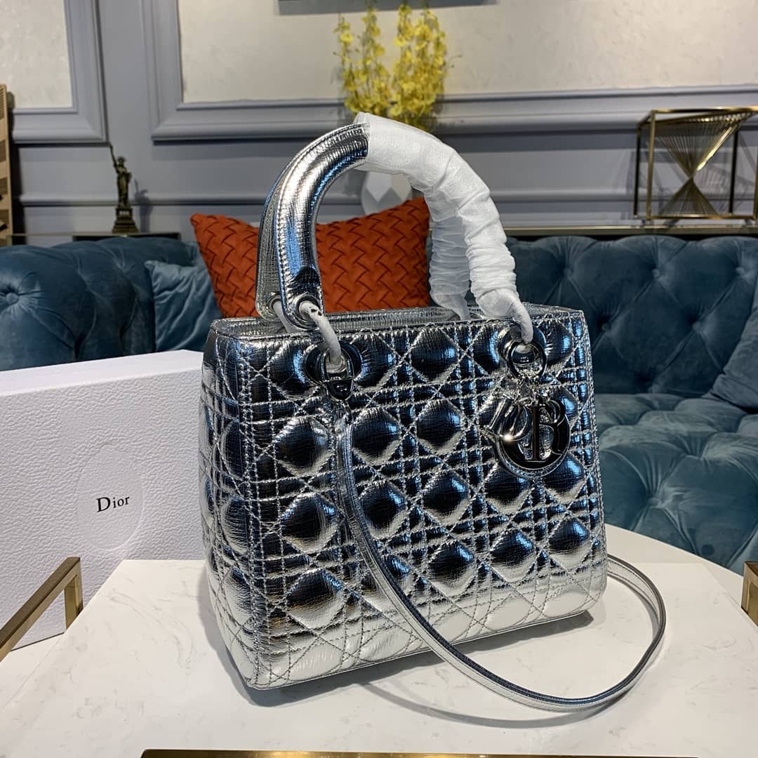 Christian Dior Lady Dior 24CM Replica Bag - DEEPREPS