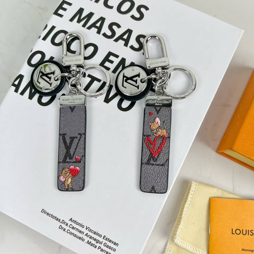 Replica Louis Vuitton Key Chain - DEEPREPS