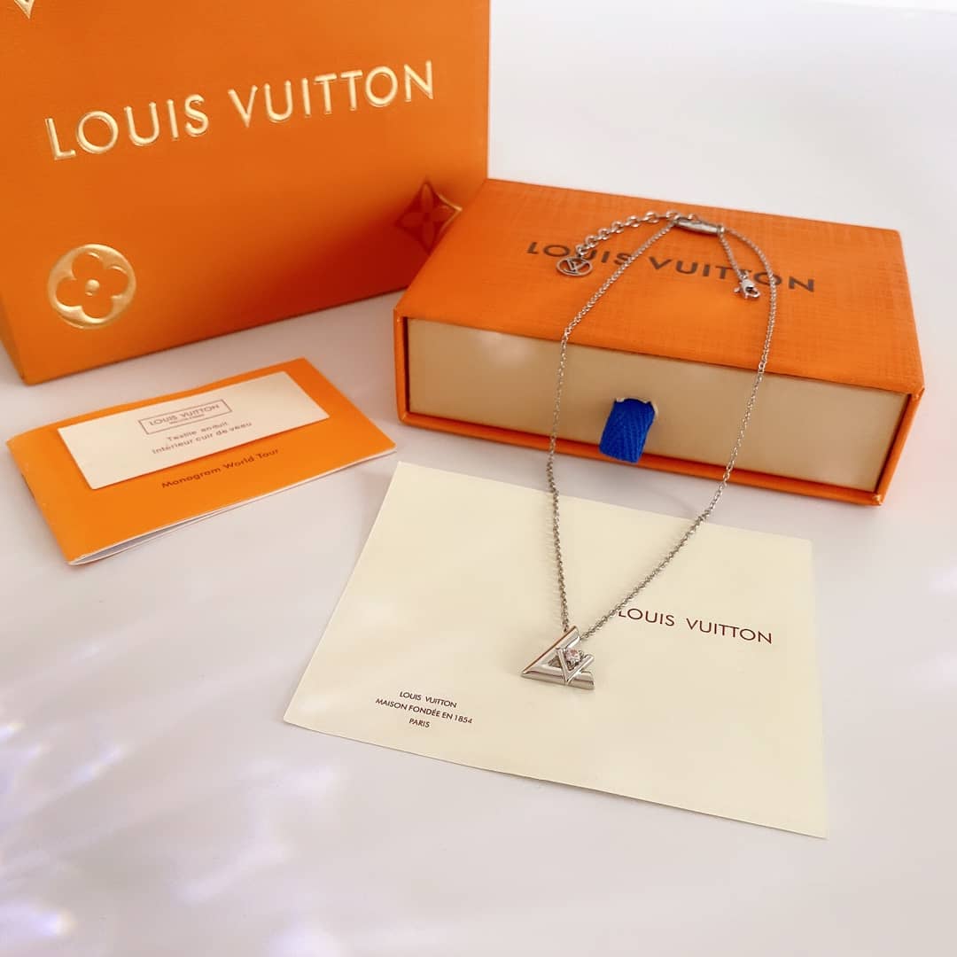Knockoff Louis vuitton Logo Necklace - DEEPREPS