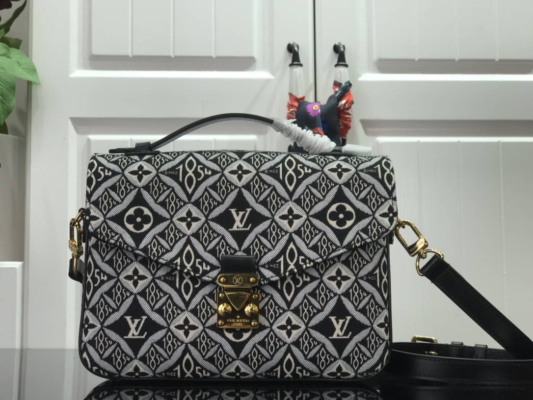 Louis Vuitton Pochette Mestis MM Monogram Canvas Replica Shoulder Bag M57272 - DEEPREPS