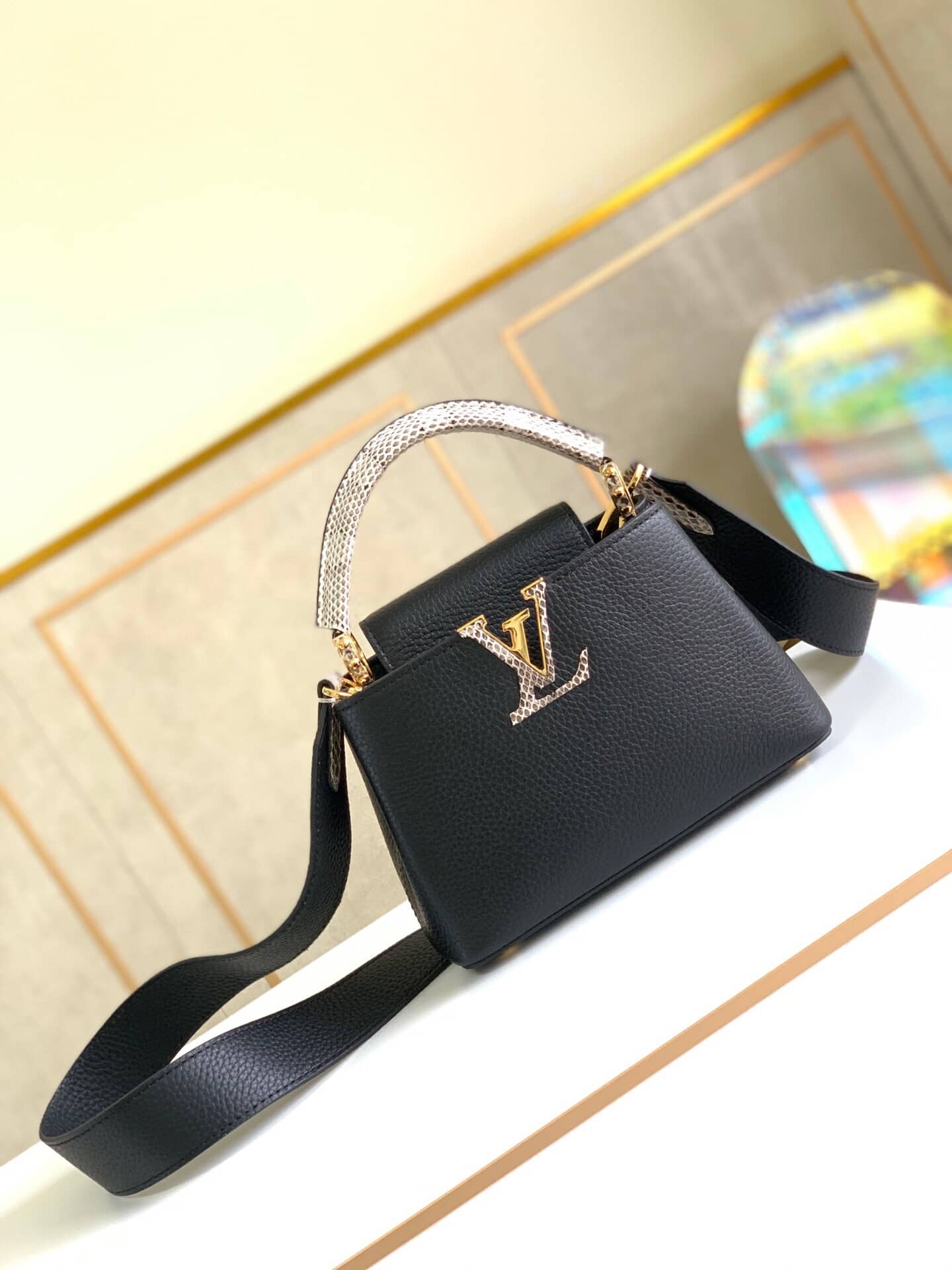 Louis Vuitton Capucines Mini Replica Bag Black M55921 - DEEPREPS