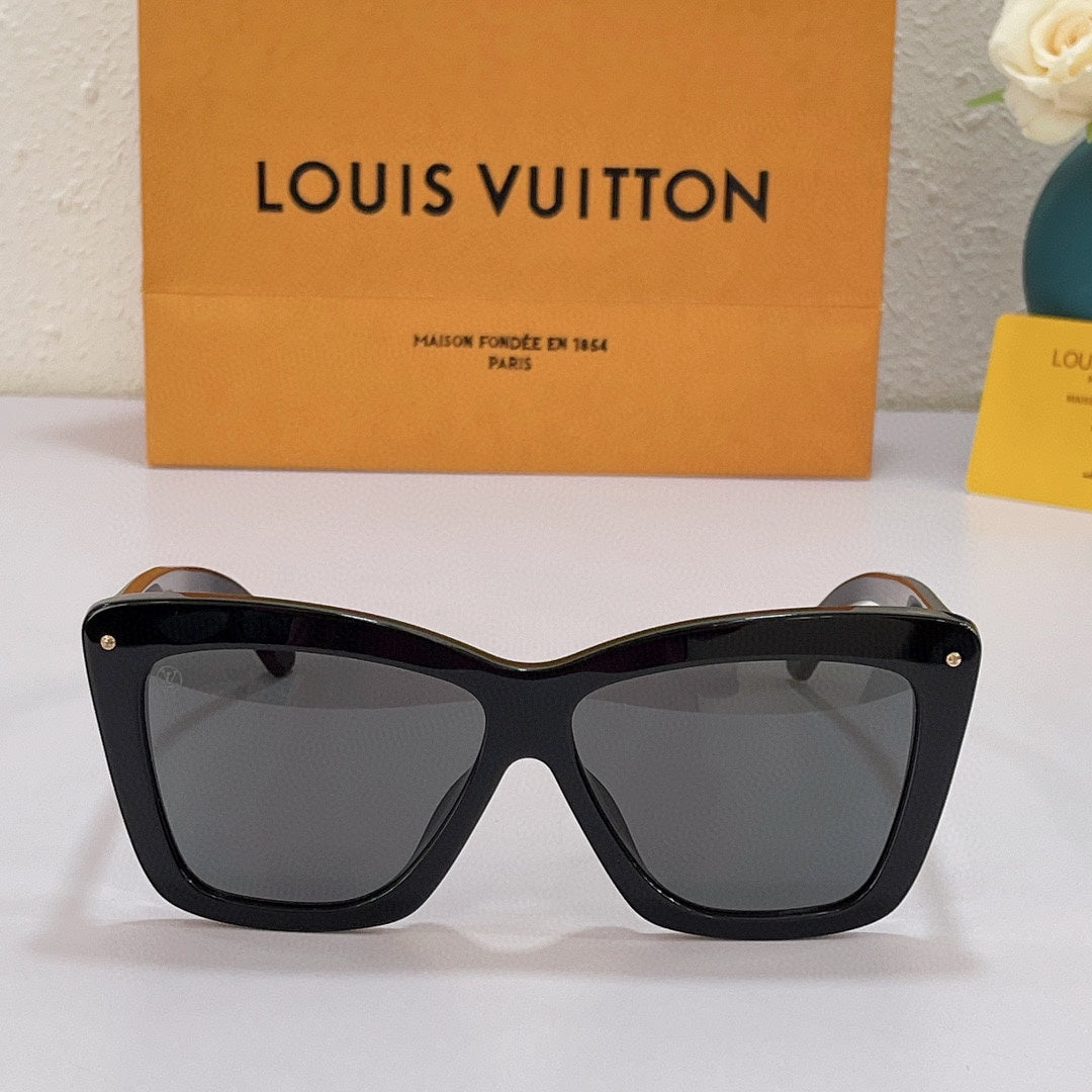 Louis Vuitton Sunglasses - DEEPREPS