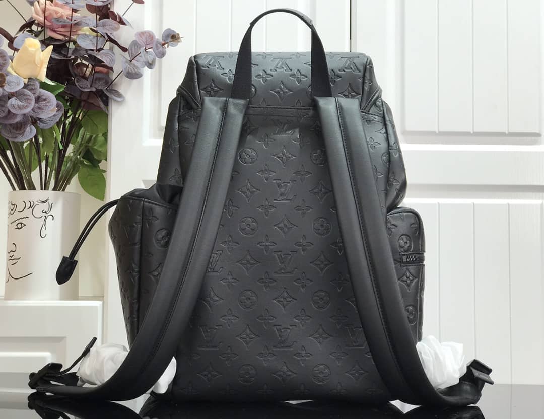 Louis Vuitton Monogram Shadow Replica Discovery Backpack M43680 - DEEPREPS