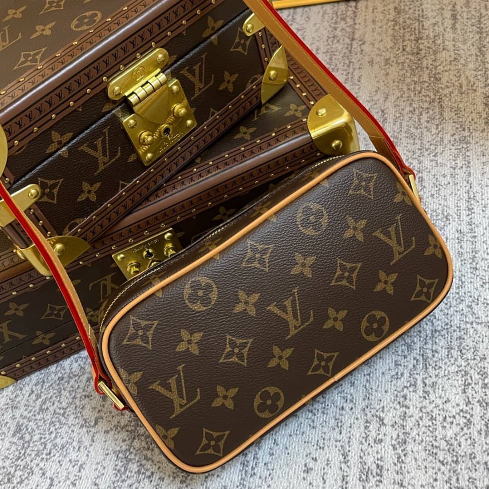 Louis Vuitton Pochette Cite M51183 Replica Shoulder Bag - DEEPREPS