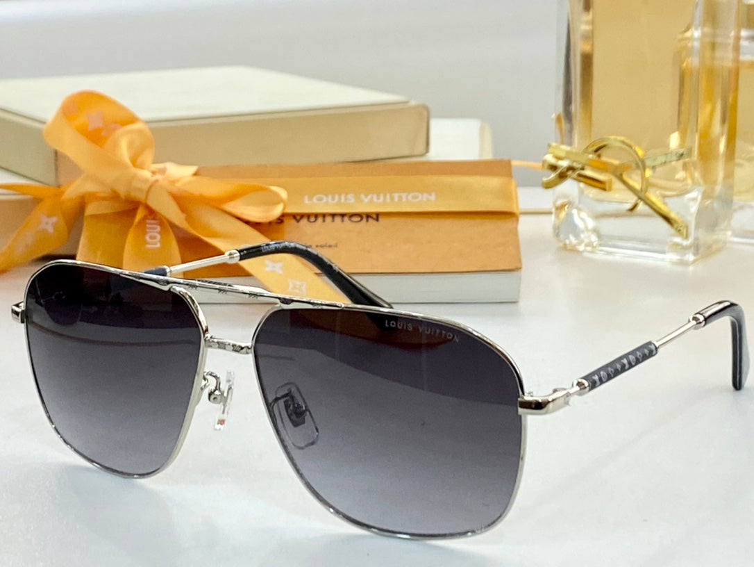Louis Vuitton Sunglasses - DEEPREPS