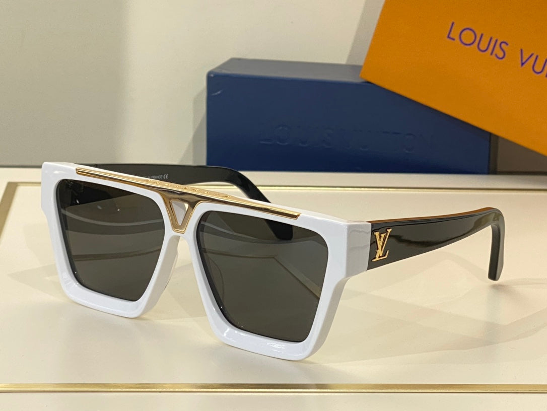 Louis Vuitton Sunglasses - DEEPREPS