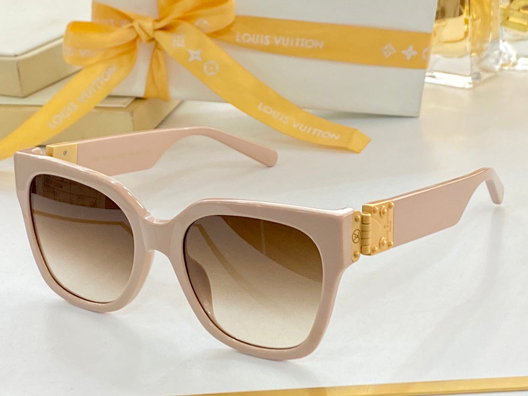 Louis Vuitton Sunglasses - DEEPREPS