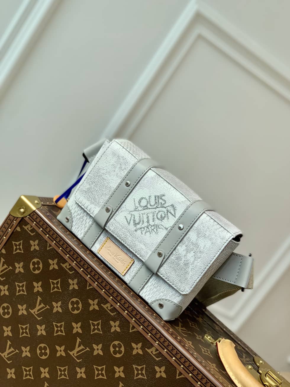 Louis Vuitton Trunk Slingbag Damier Salt Marine N50061 Replica Shoulder Bag - DEEPREPS