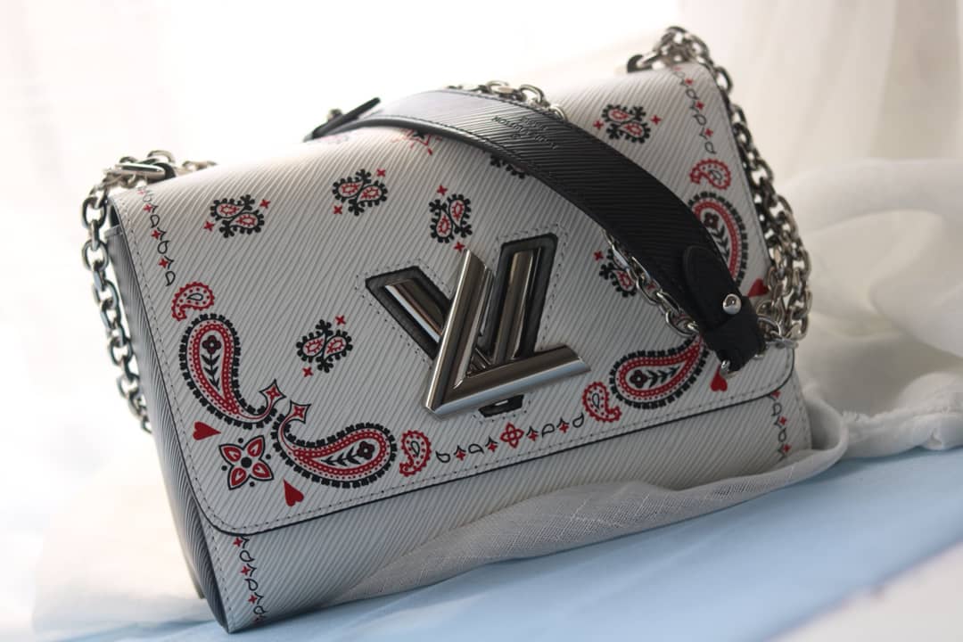 Louis Vuitton Textured Epi Leather Twist Series Bag White - DEEPREPS