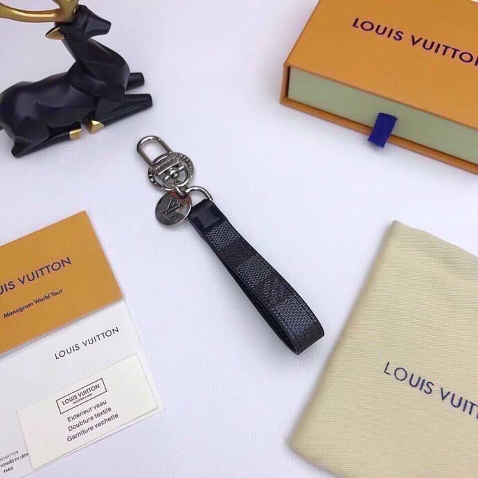 7 Star Louis Vuitton Key Chain - DEEPREPS