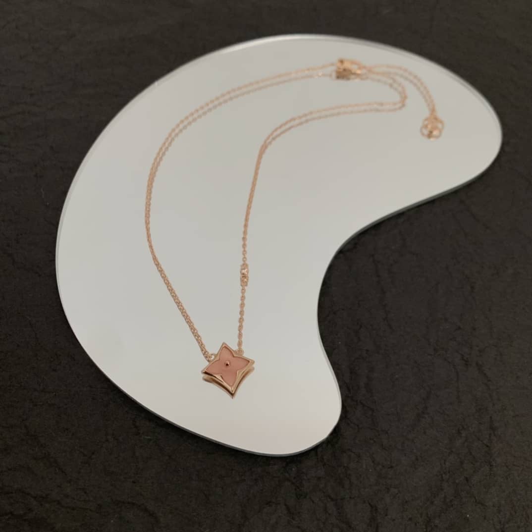 Luxury Louis vuitton Classic AAA+ Necklace - DEEPREPS