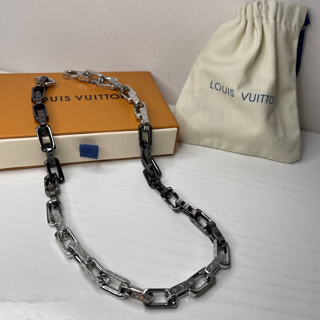 7 Star Louis vuitton Necklace - DEEPREPS