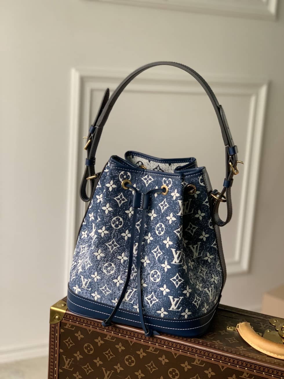 Louis Vuitton Denim Jacquard Textil Petit Noe Blue M59606 Replica Bucket Bag - DEEPREPS