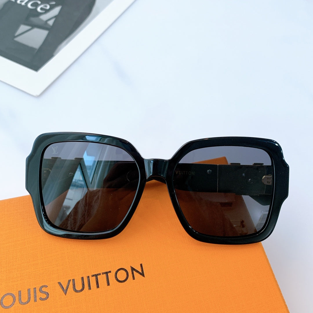 Louis Vuitton Sunglasses - DEEPREPS