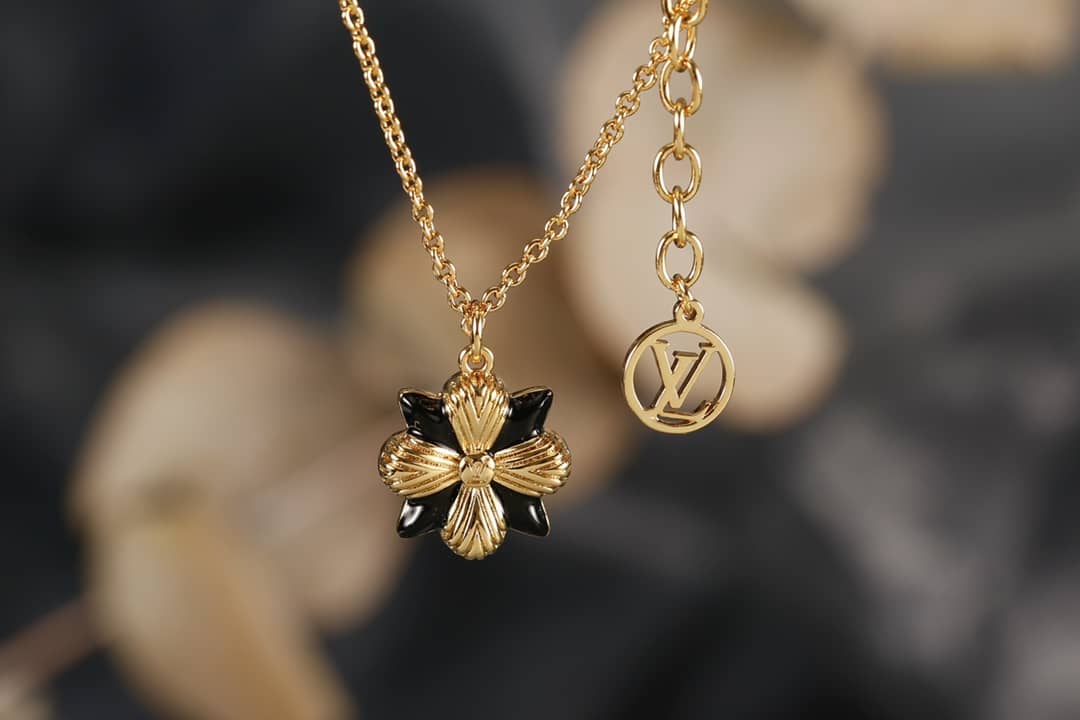 Designer Louis vuitton Classic Necklace - DEEPREPS