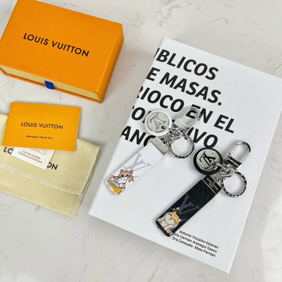 7 Star Louis Vuitton Key Chain - DEEPREPS