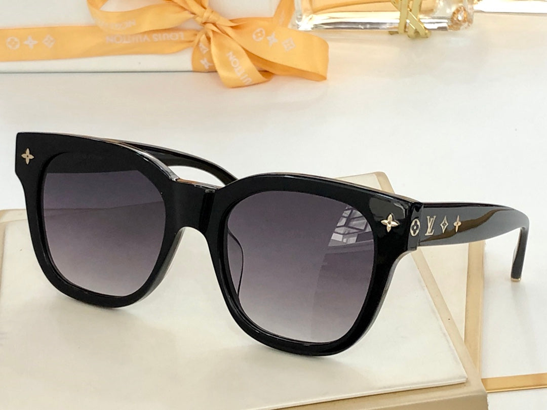 Louis Vuitton Sunglasses - DEEPREPS