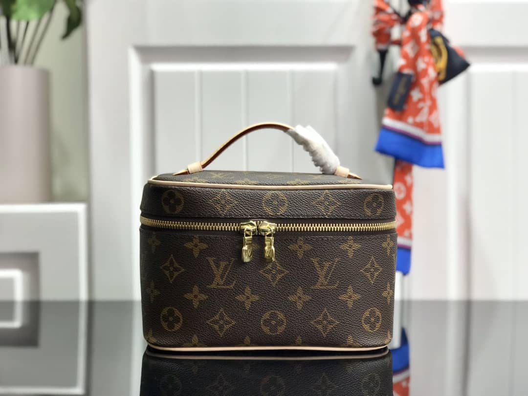 L&V Nice BB Monogram Vanity Replica Bag M42266 - DEEPREPS