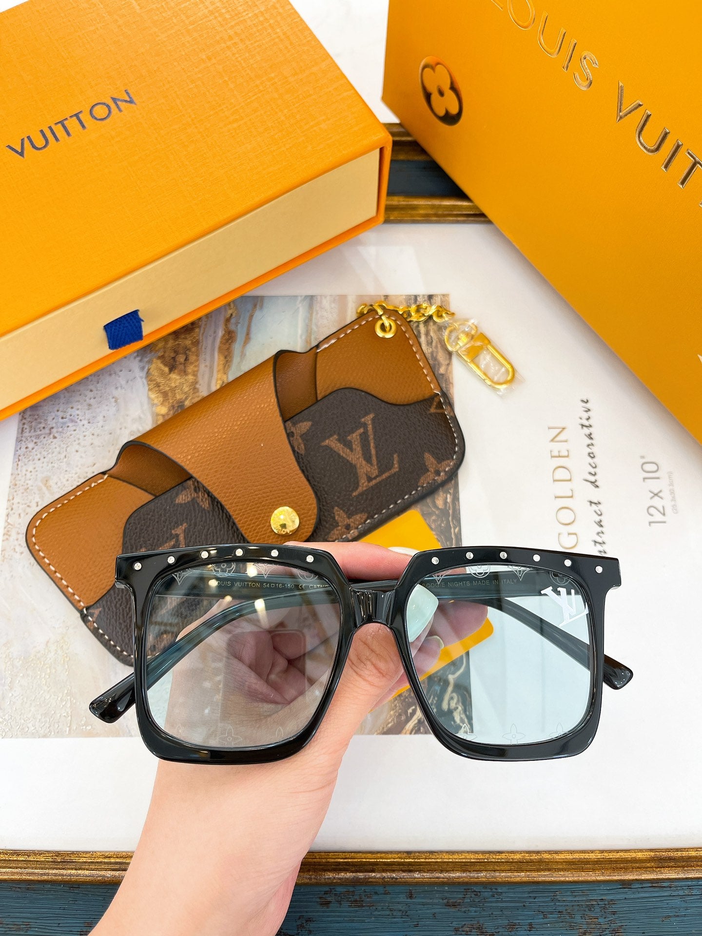 Louis Vuitton Sunglasses - DEEPREPS
