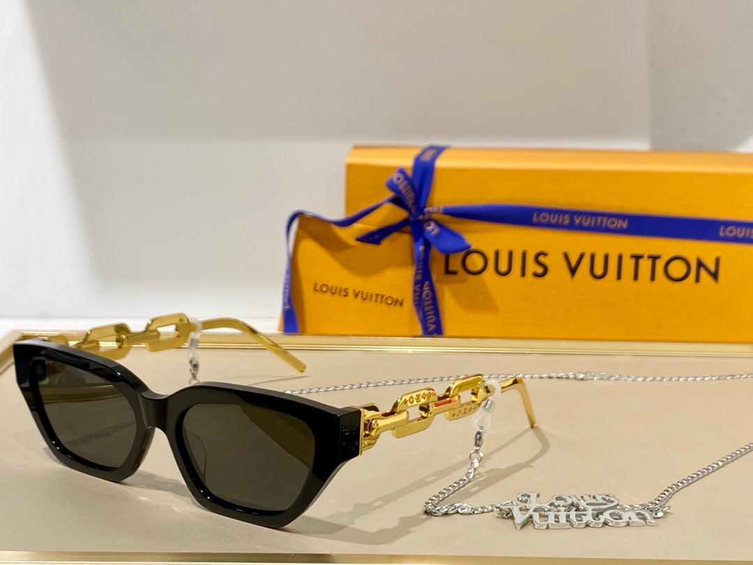 Louis Vuitton Sunglasses - DEEPREPS