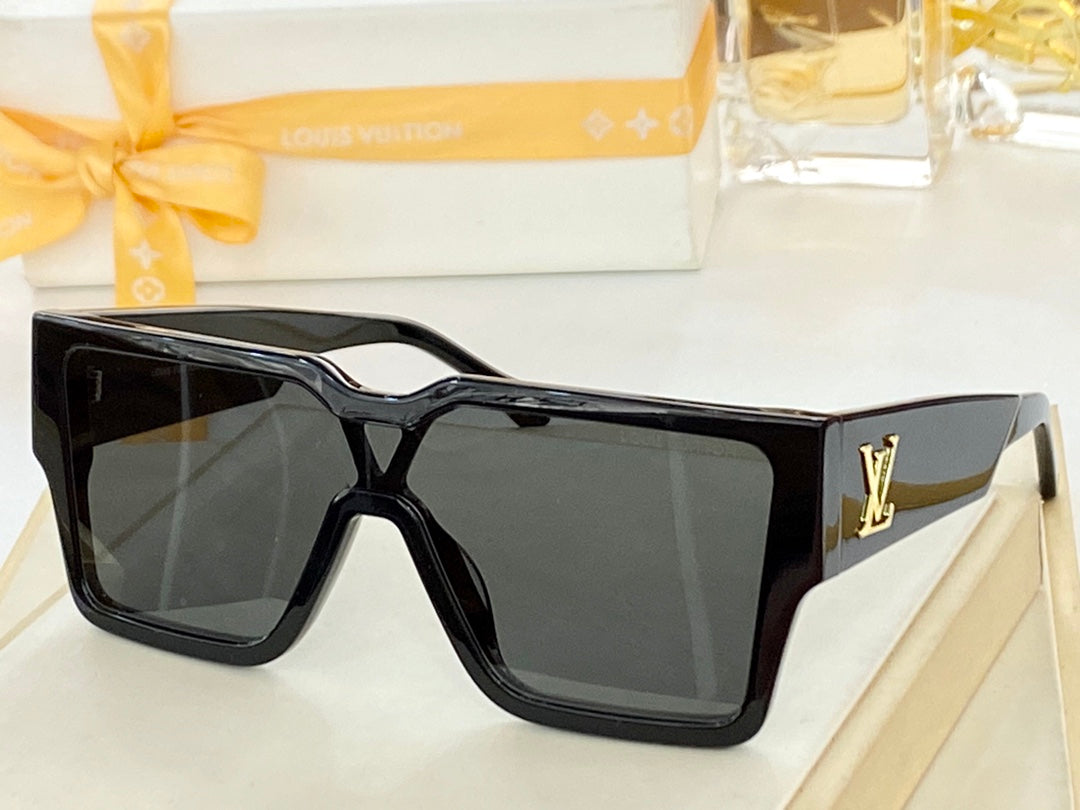 Louis Vuitton Sunglasses - DEEPREPS