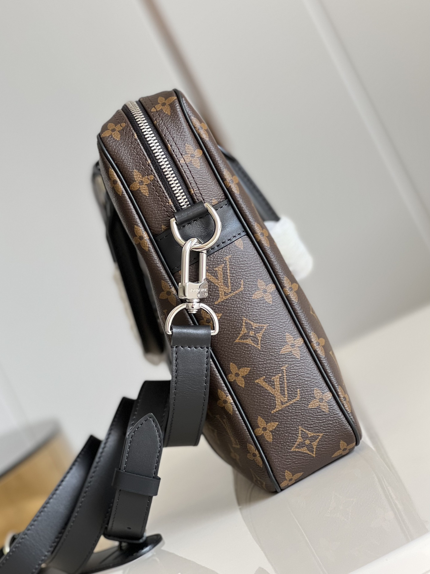 Louis Vuitton Damier Ebene - DEEPREPS