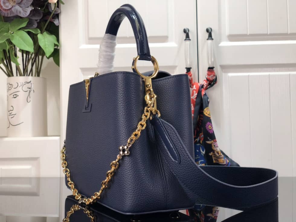 Louis Vuitton Capucines MM M59209 Replica Shoulder Bag - DEEPREPS