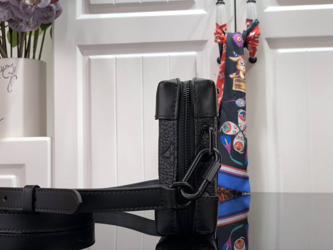 Louis Vuitton Soft Trunk Replica Wallet Black M30697 - DEEPREPS