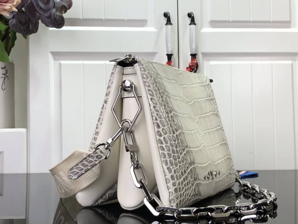 Louis Vuitton Coussin PM M57790 Replica Shoulder Bag - DEEPREPS