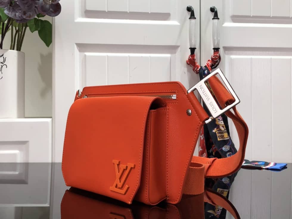 Louis Vuitton Aerogram Slingbag M57081 Replica Shoulder Bag - DEEPREPS