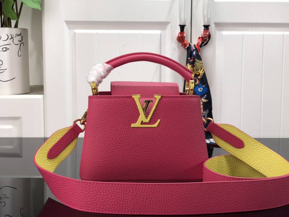 Louis Vuitton Capucines Mini M59440 Replica Shoulder Bag - DEEPREPS