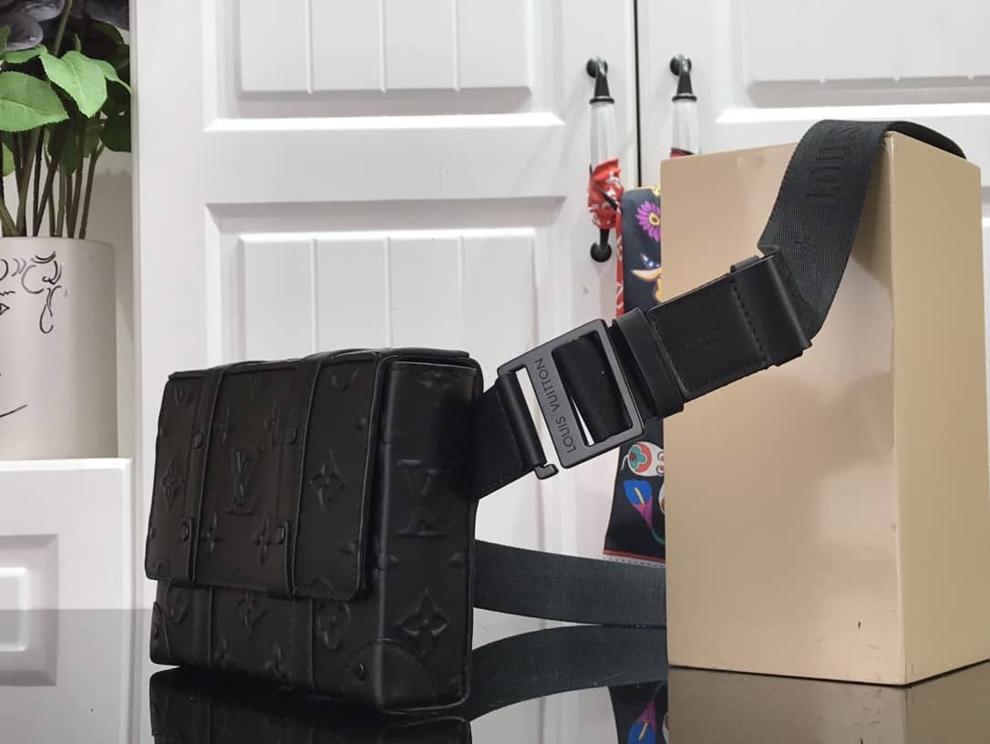 Louis Vuitton Trunk Slingbag Monogram Seal Cowhide Leather Replica M57952 - DEEPREPS