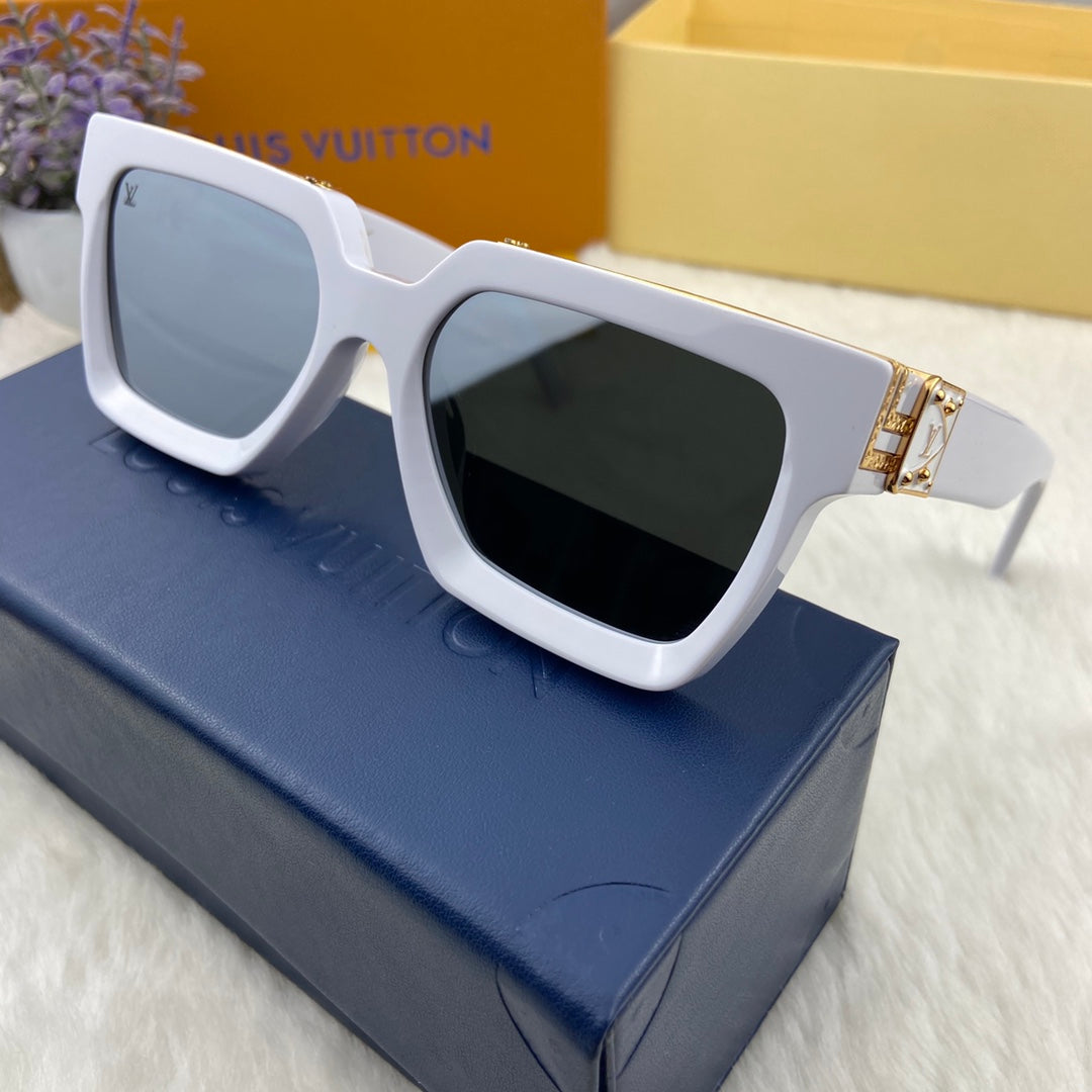 Louis Vuitton Sunglasses - DEEPREPS