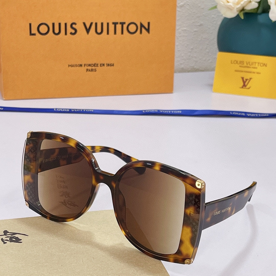 Louis Vuitton Sunglasses - DEEPREPS
