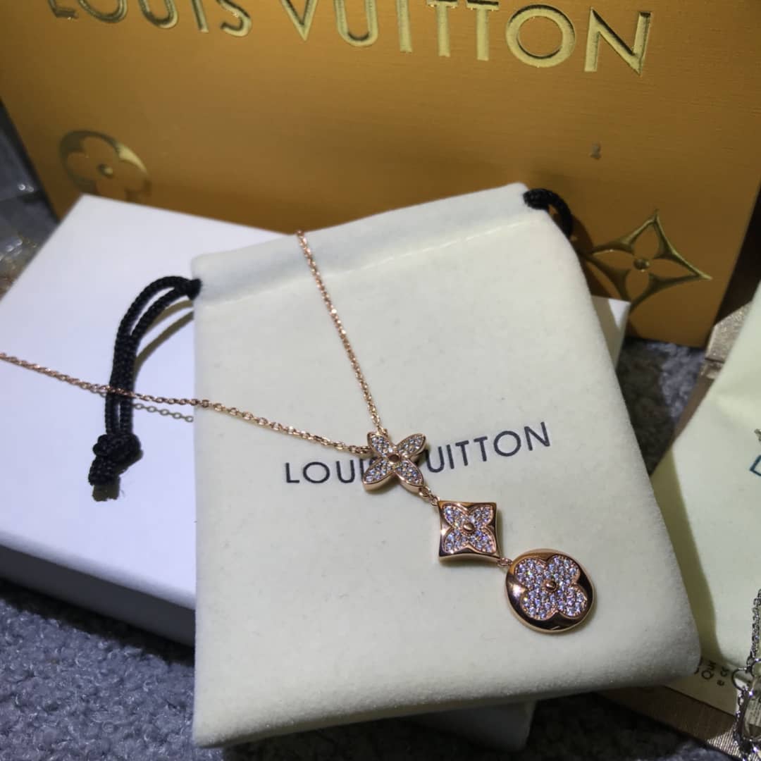 Luxury Louis vuitton Classic AAA+ Necklace - DEEPREPS