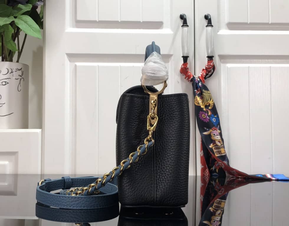 Louis Vuitton Capucines Mini M59709 Replica Shoulder Bag - DEEPREPS