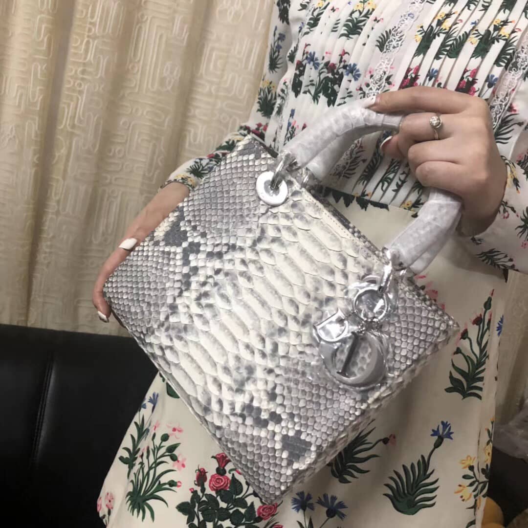 Christian Dior Lady Dior 24CM Replica Bag - DEEPREPS