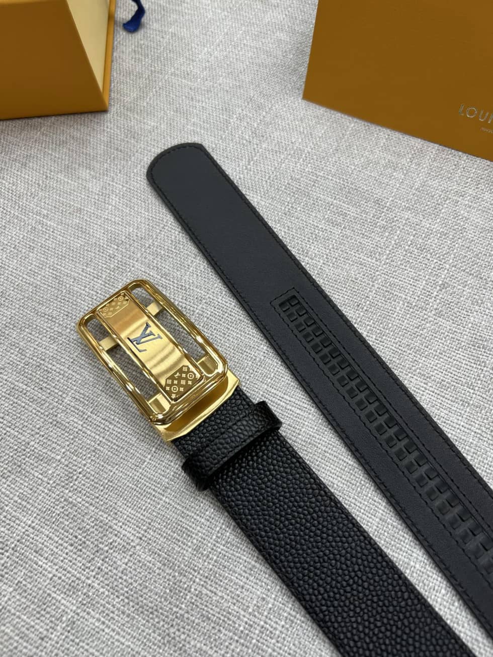 Replica Louis Vuitton Belt Logo 35mm - DEEPREPS