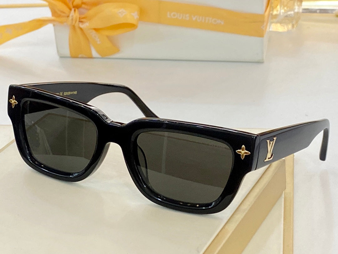 Louis Vuitton Sunglasses - DEEPREPS