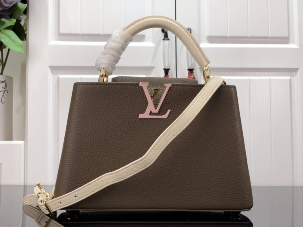 Louis Vuitton Capucines BB M59709 Replica Shoulder Bag - DEEPREPS