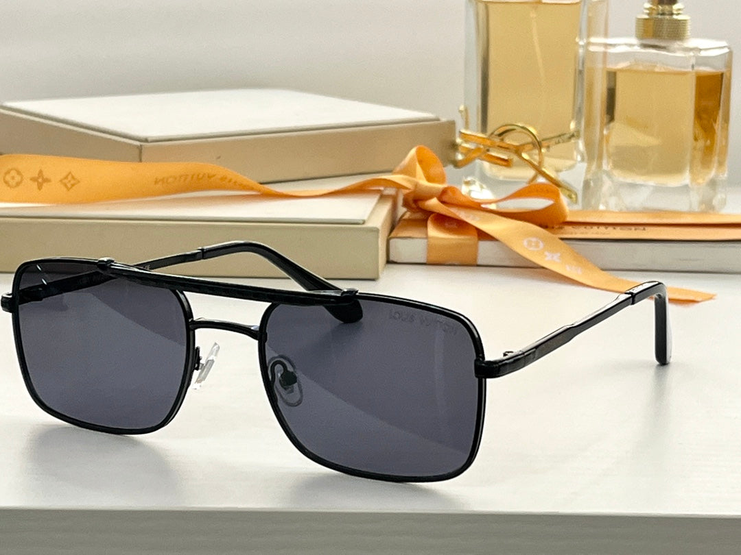 Louis Vuitton Sunglasses - DEEPREPS