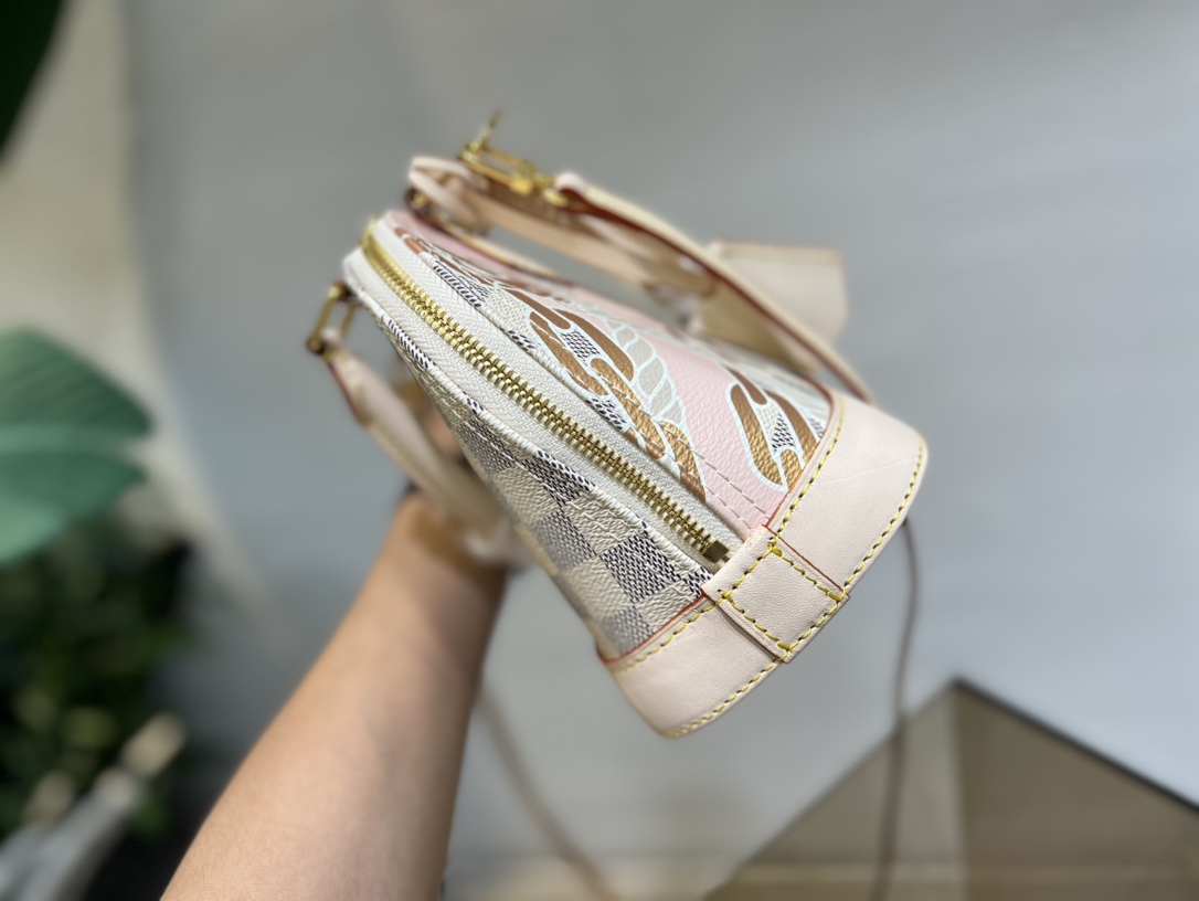 Louis Vuitton Damier Azur - DEEPREPS