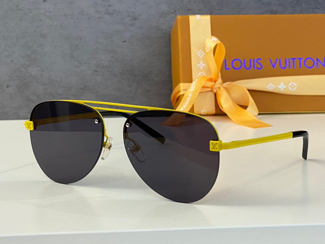 Louis Vuitton Sunglasses - DEEPREPS