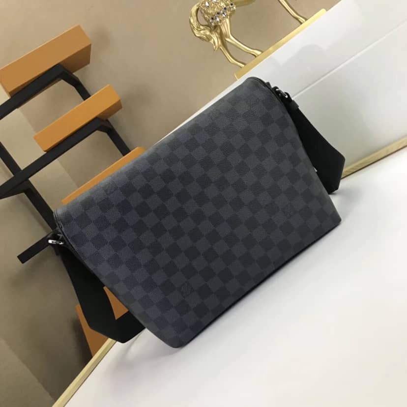 Louis Vuitton Matchpoint Messenger Bag Replica N40010 - DEEPREPS