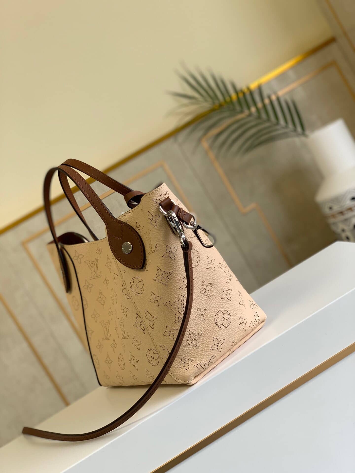 Louis Vuitton Mahina Hina PM Leather Tote Replica Beige M54353 - DEEPREPS