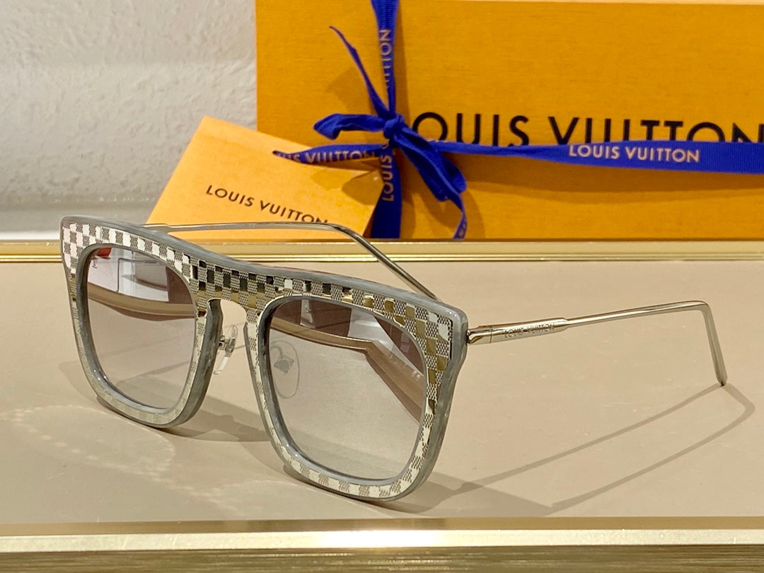 Louis Vuitton Sunglasses - DEEPREPS