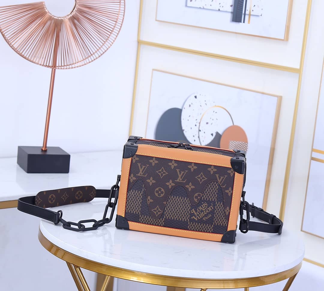 Louis Vuitton Nigo Soft Trunk Damier Monogram Replica Shoulder Bag N40381 - DEEPREPS