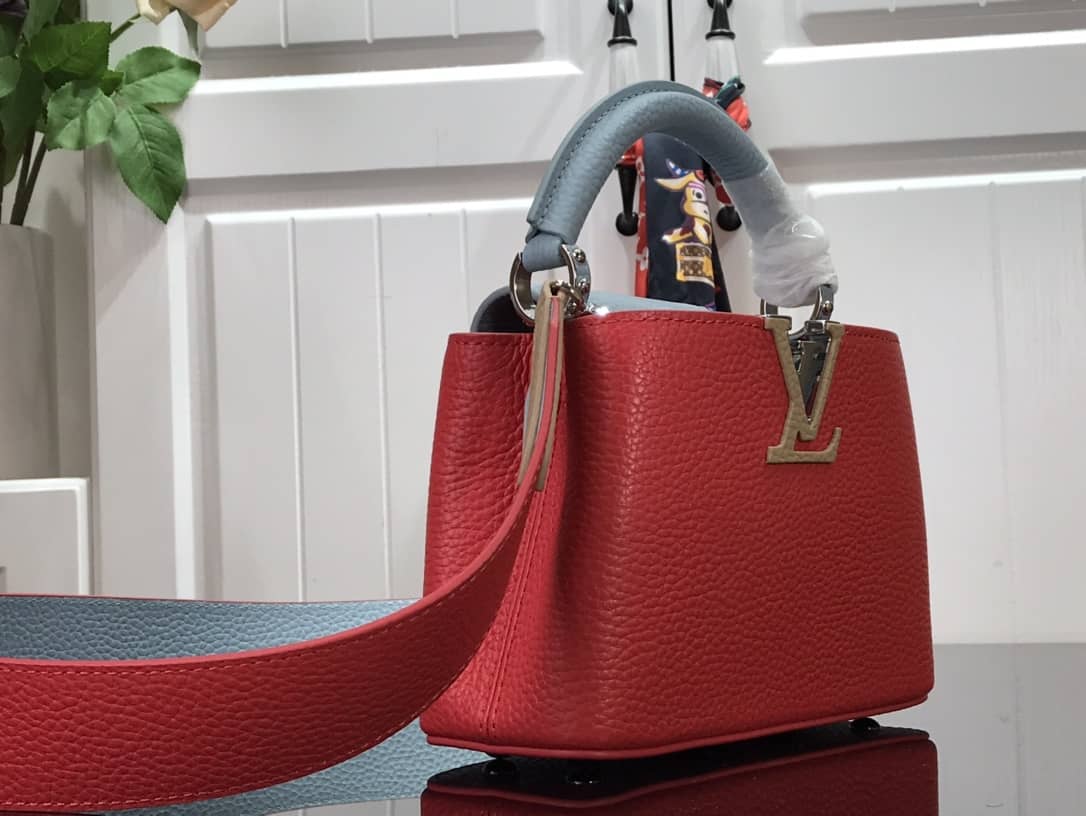 Louis Vuitton Capucines Mini Taurillon Leather Replica Bag Red M57520 - DEEPREPS